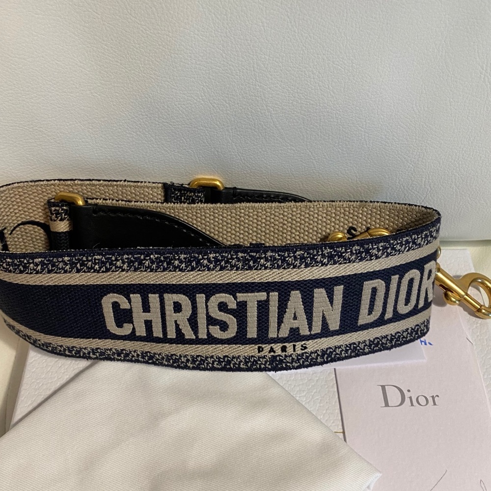 ‼️SOLD‼️Shoulder strap-blue